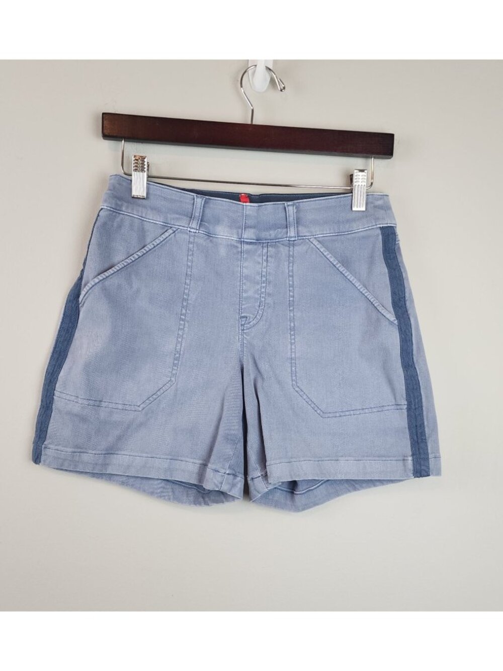 Spanx denim look pull on shorts light blue side stripe sz S summer stretchy